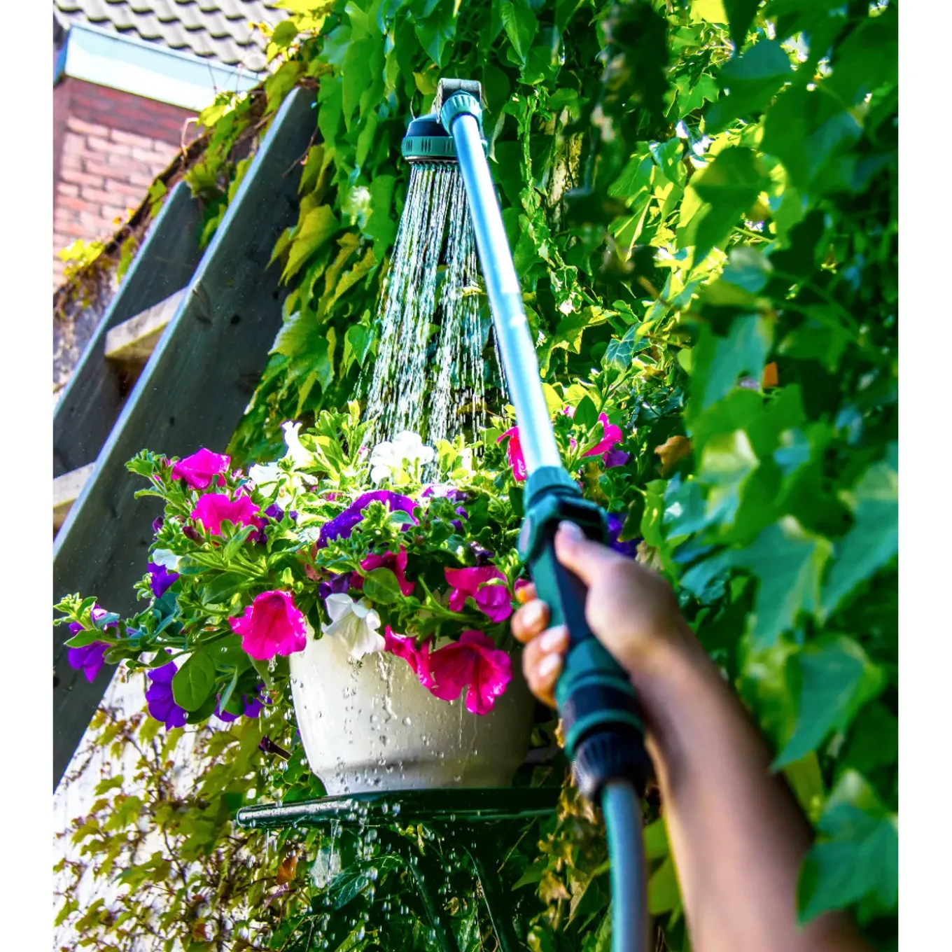 Vonroc Buitendouche/tuindouche 2 In 1 – Afneembare Telescopische Sproeilans – Instelbare Hoogte 147