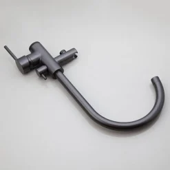 WEBO sanitair WEBO Vrijstaande Badmengkraan met staafhanddouche en 150cm doucheslang Gun Metal Badkraan Rio
