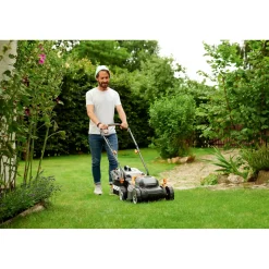 Worx accu grasmaaier WG779E 2x20V + accu grastrimmer WG157E 1x20V - incl. 2 accu's + lader