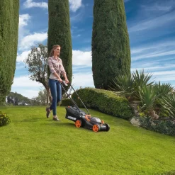 Worx accu grasmaaier WG779E 2x20V + accu grastrimmer WG157E 1x20V - incl. 2 accu's + lader