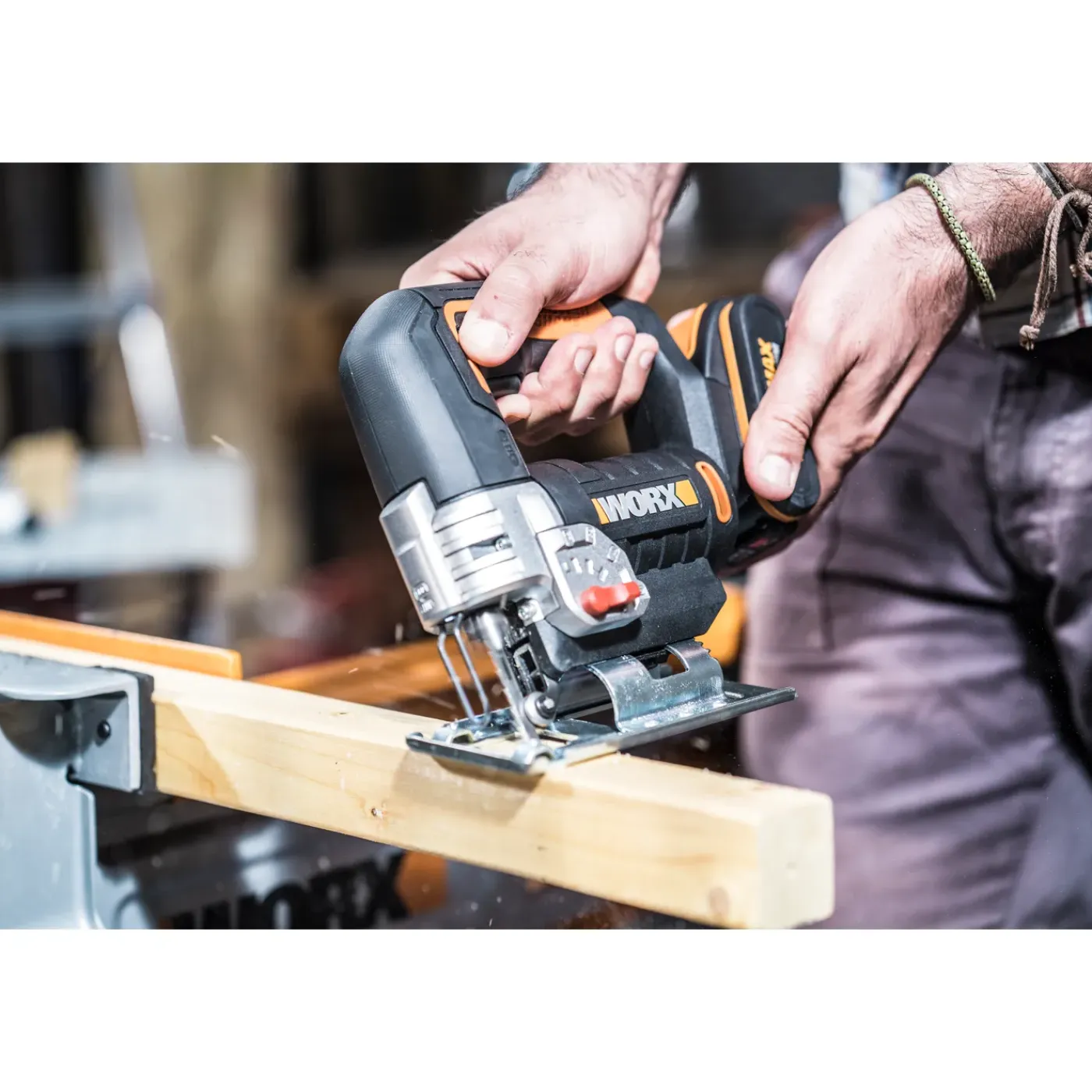 Worx Decoupeerzaag WX543 - 20V Accu (zonder accu) - Pendelfunctie - Variabele snelheid