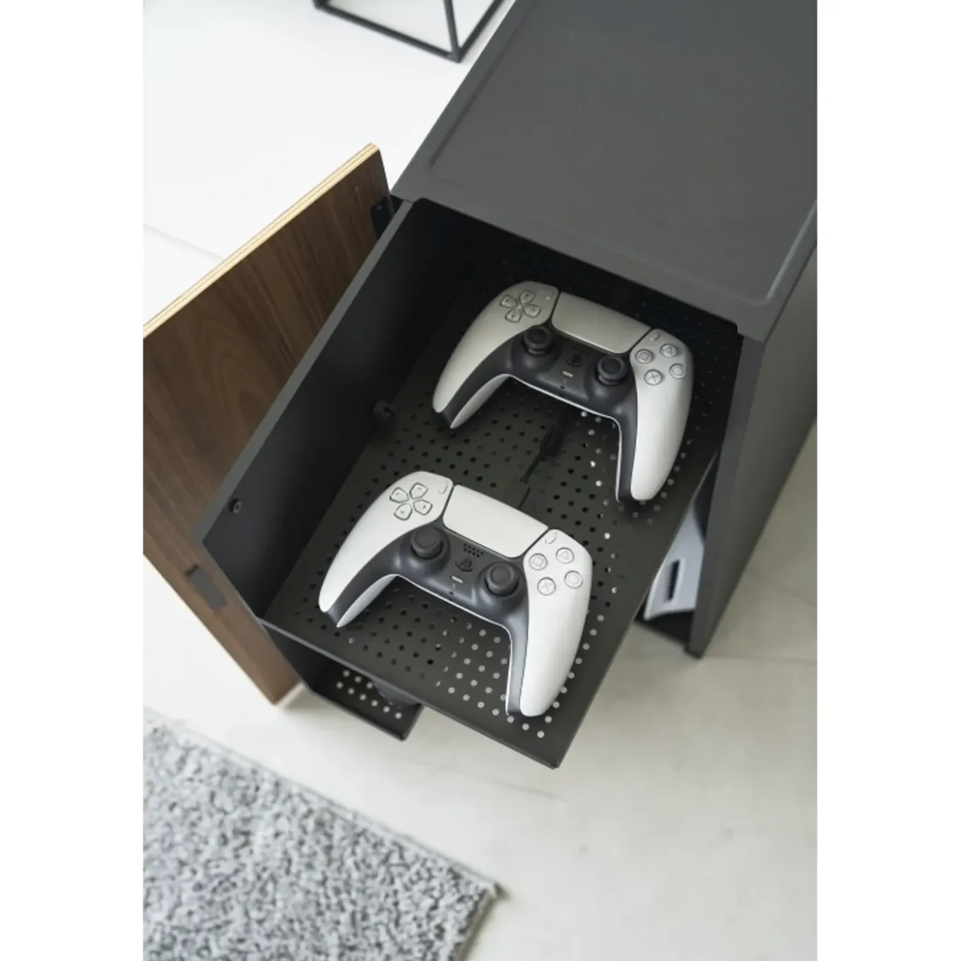 Yamazaki Tower Game Console Organizer - Zwart