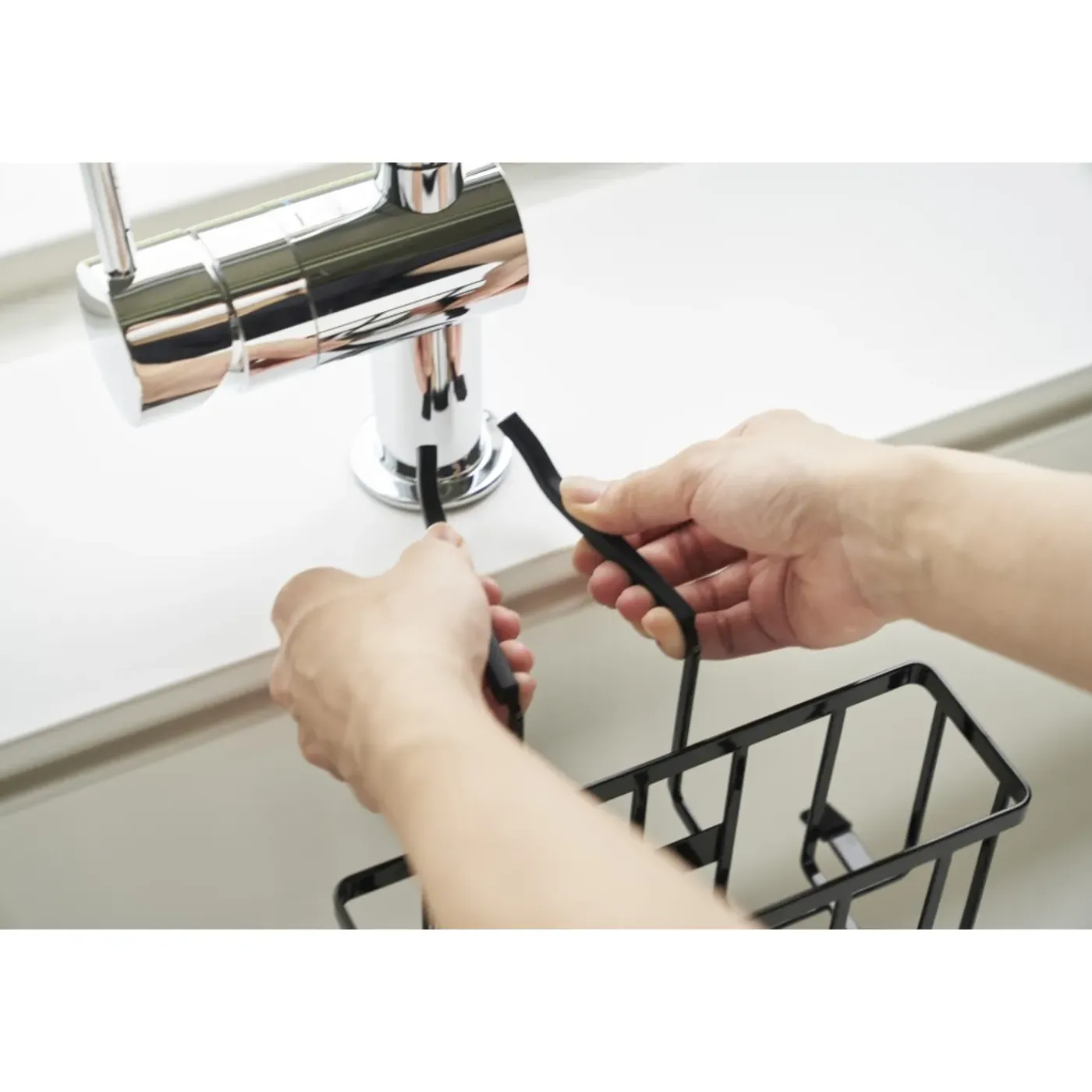 Yamazaki Tower Gootsteenorganizer Hangend - Zwart
