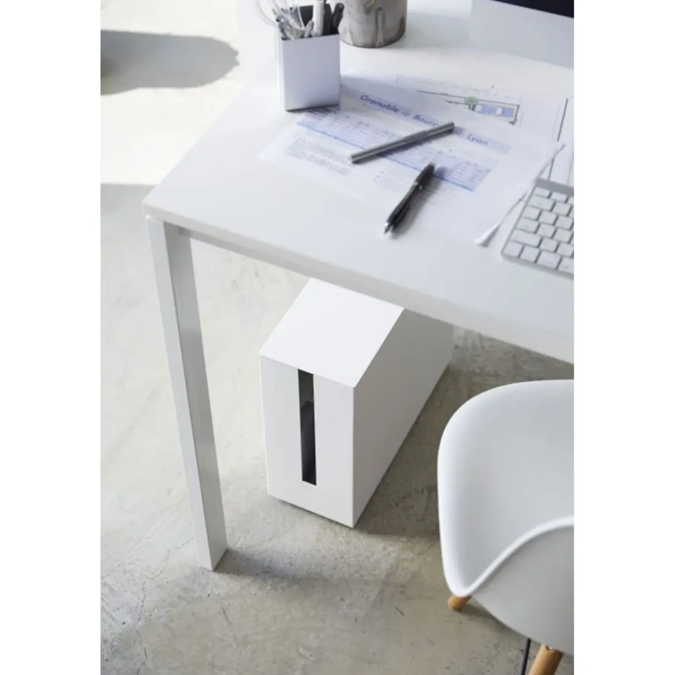 Yamazaki Tower Kabelbox Met Wielen - Wit